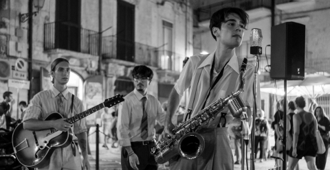 Swing band e orchestre hot jazz: il 21enne Davide Solfrizzi riporta Bari agli anni 30